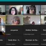 Pessoas em reunião online